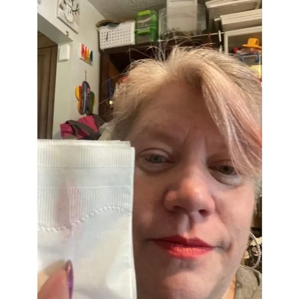 Fun & Flirty Princessa Mushroom Matte Lipstick — Waterproof, Long‑Lasting - vn